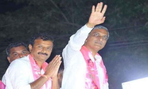 TRS wins in Medak and Zaheerabad