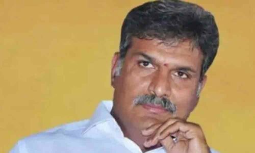 Kesineni Srinivas extends greetings to YSRCP chief