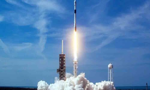 SpaceX launches 60 Starlink satellites