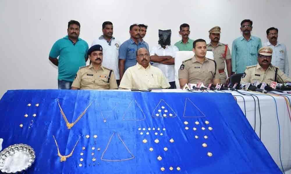 Temple thief arrested, booty worth `10.5L recovered