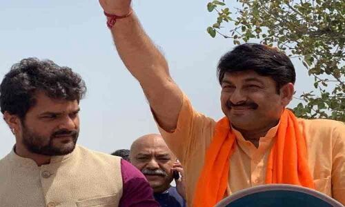 Tiwari pays courtesy visit to Sheila Dikshit over ill-health