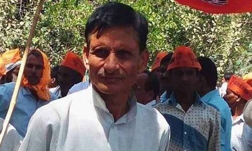 Smriti Iranis close aid, campaigner shot dead in Amethi