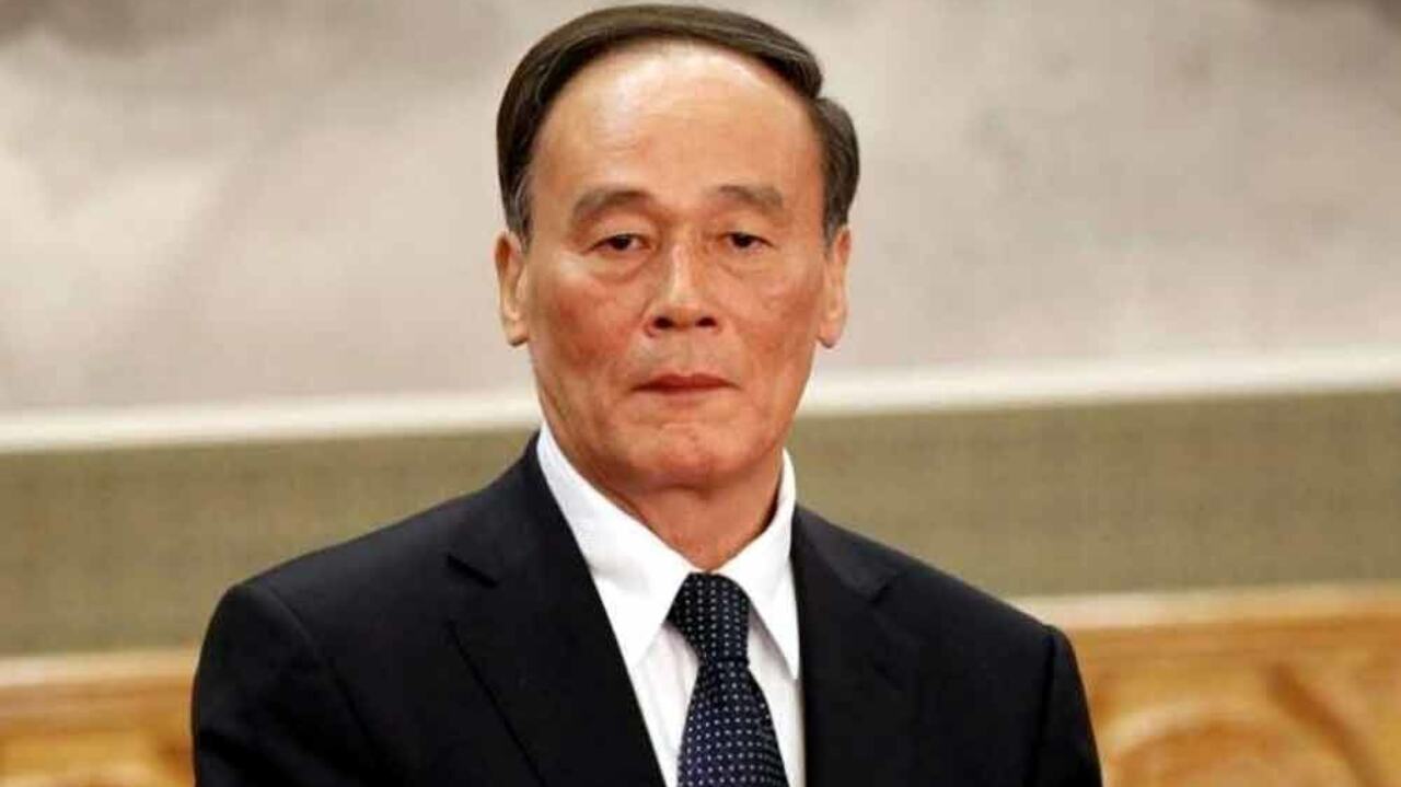 Chinese Vice President arrives in Pakistan; holds talks with top leadership