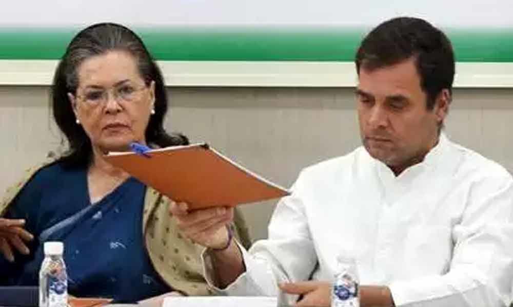 Disquiet in Congress ranks as Rahul insists on resigning, fate of Rajasthan and Karnataka governments uncertain