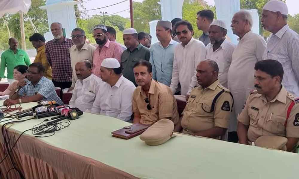 Wakf official draws flak for skipping meeting