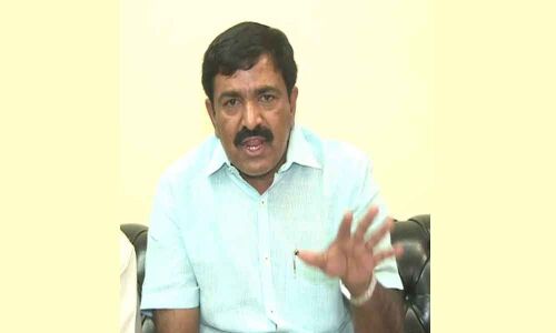 TDP leaders belt shops should be closed: Kakinada MLA