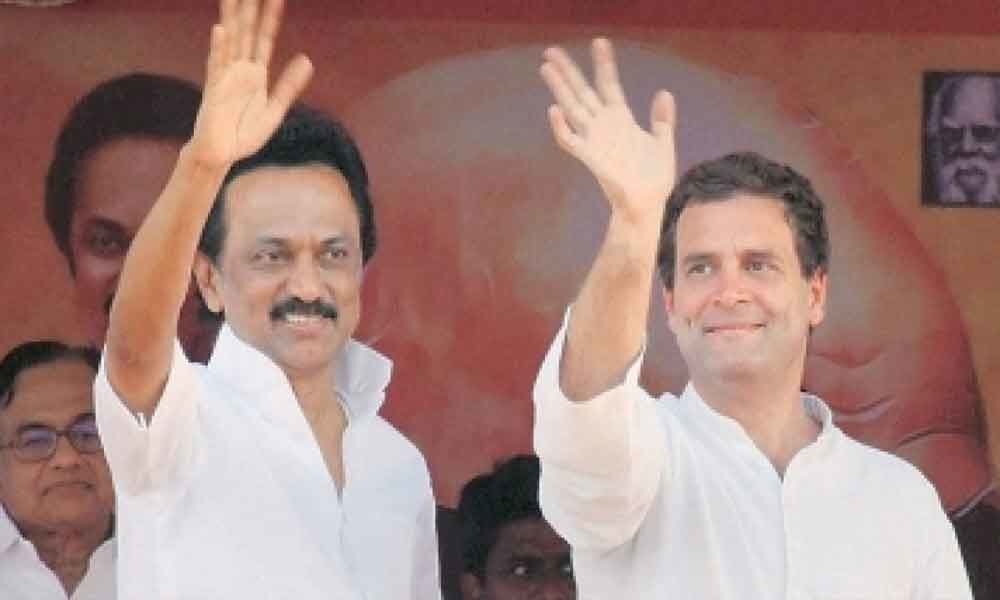 Stalin urges Rahul not to quit as Congress President