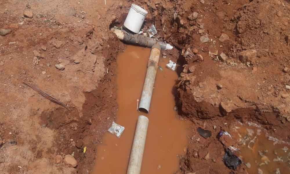 Residents fume over breaking water pipes