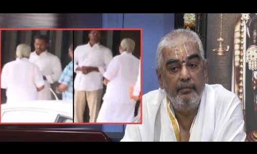 Former Tirumala Chief Priest Ramana Deekshitulu met YS Jagan
