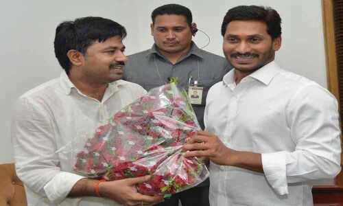 Name Polavaram project after YS Rajasekhara Reddy