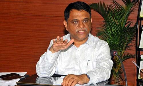 Asst City Planner suspended for neglecting encroachment