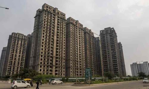 Adani submits bid for Jaypee Infra