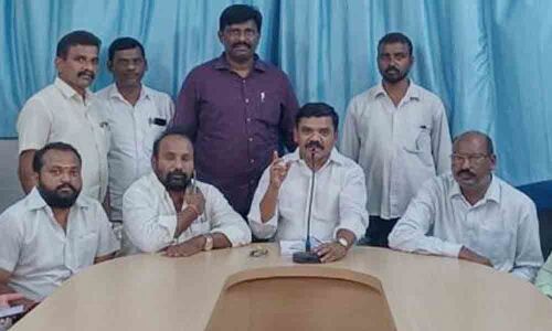 Kakatiya University  employee leaders support RS Praveen Kumar in Warangal