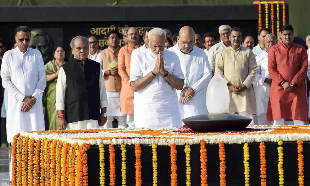 PM Modi Pays Tribute To Atal Bihari Vajpayee At Atal Samadhi Sthal