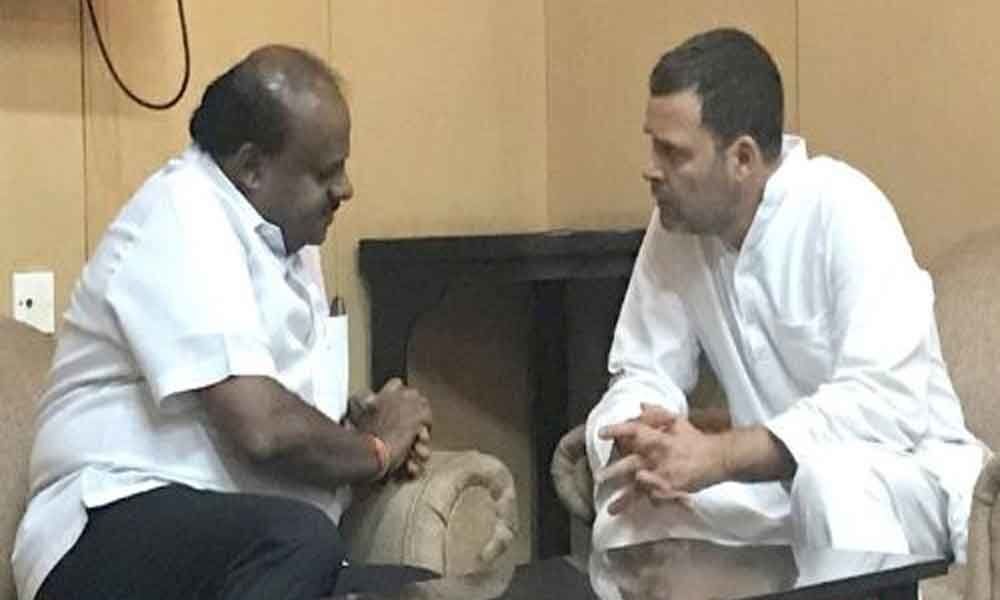 Kumaraswamy meets Rahul, asks him not to quit as Congress chief