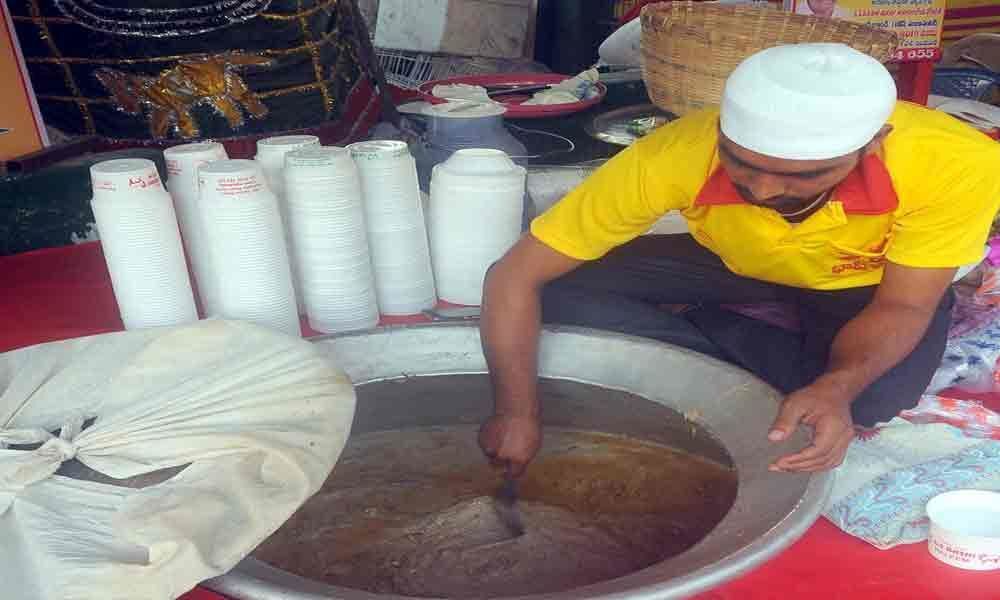 Haleem stalls on rise in Vijayawada