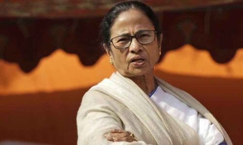Mamata should show more maturity