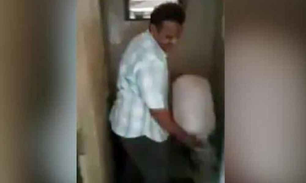 Watch: Idli vendor using toilet water, FDA order enquiry; video goes viral