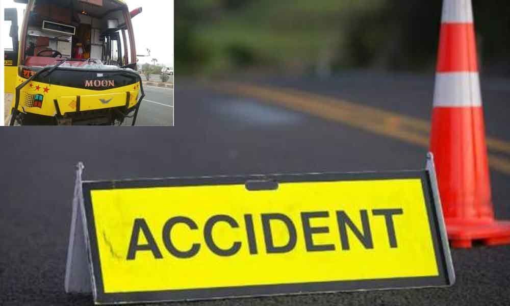 One killed, four injured after private bus knocks down bike in Nalgonda