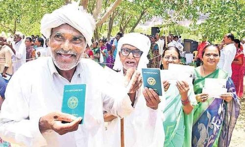 TRS government enhances Rythu Bandhu aid to Rs 5,000