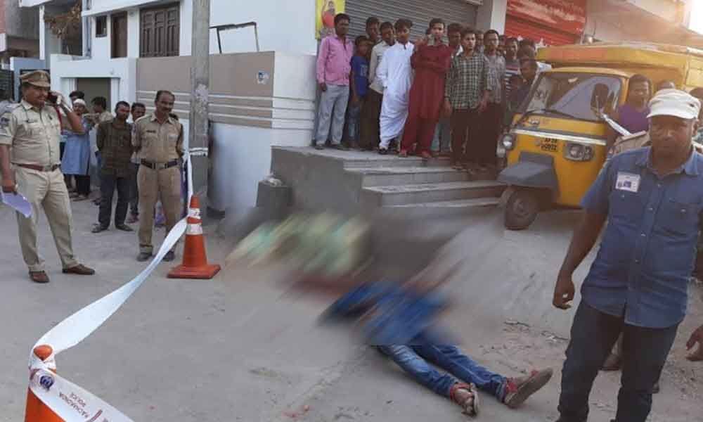 Unidentified person killed at Ramanthapur in Uppal PS limits