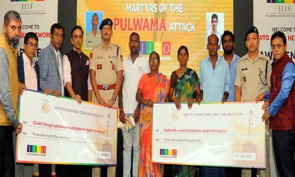 JITO presents Rs 7.60 lakh for families of Pulwama martyrs