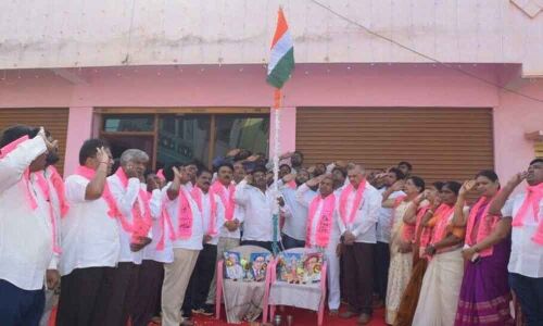 MLA takes part in Formation Day fete