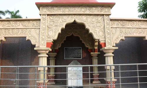 RMC renovates Pusapatis grave