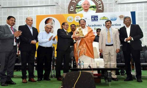 Plug industry-academia gap: Vice President