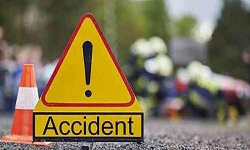 4 dead, over 25 injured in bus accident in Mathura