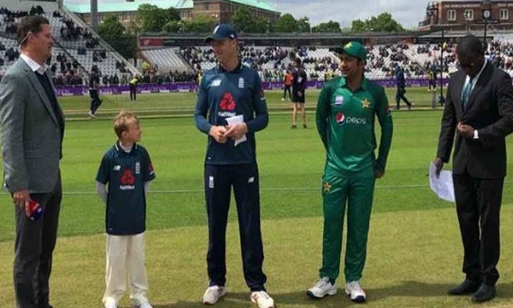 England opt to bowl against Pakistan
