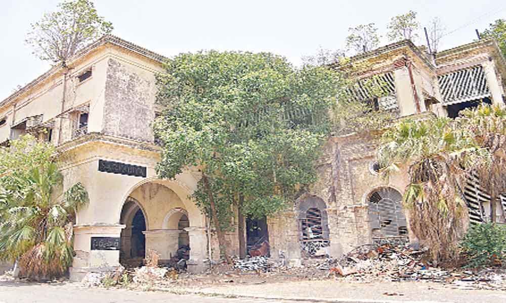 TS govt seems loathe to restore heritage building