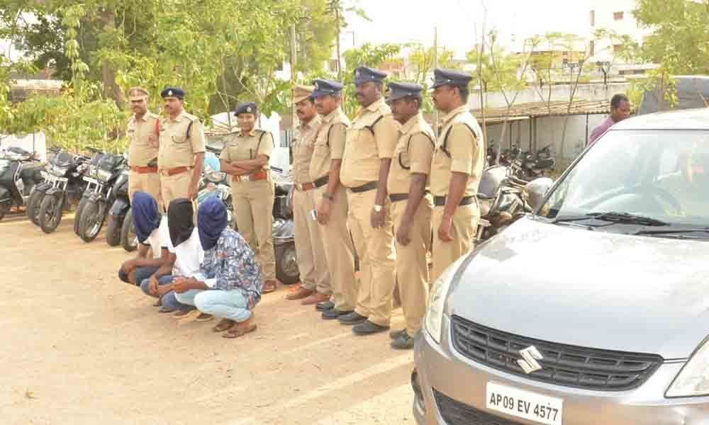 Cops recover 22 bikes car from vehicle thieves in Mahbubnagar