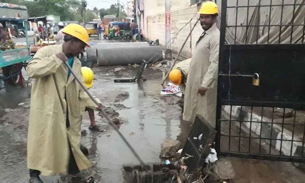 Downpour: GHMC swings into action