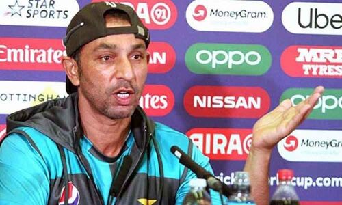 We can beat England: Azhar Mahmood