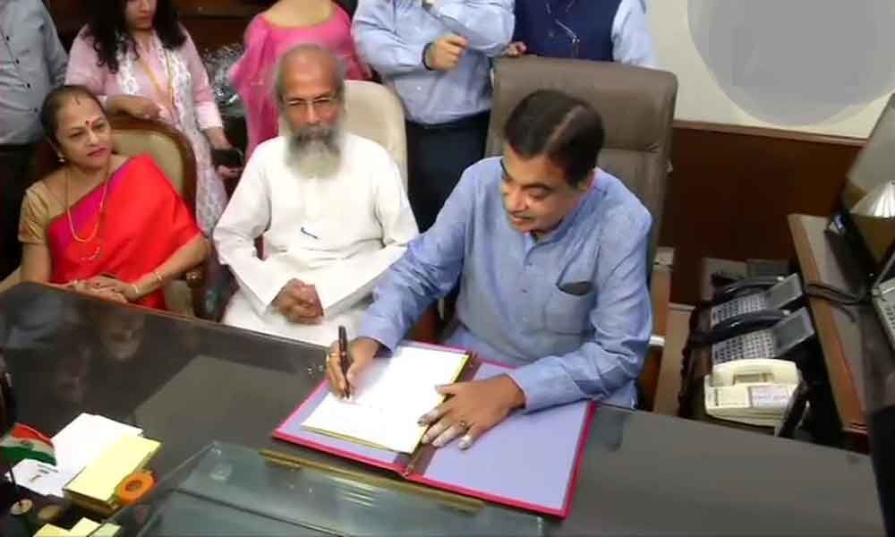 Gadkari takes charge of Ministry of Road Transport and Highways