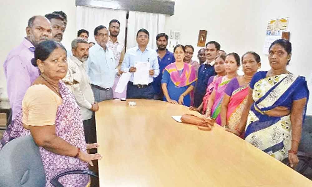 Osmania University outsourcing staff seek hike in salaries