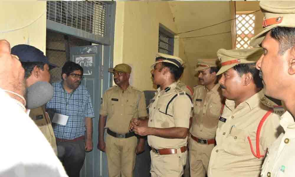 Police Commissioner visits counting centre in Mancherial