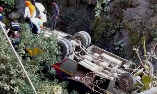Bus accident on Badrinath highway; 16 injured