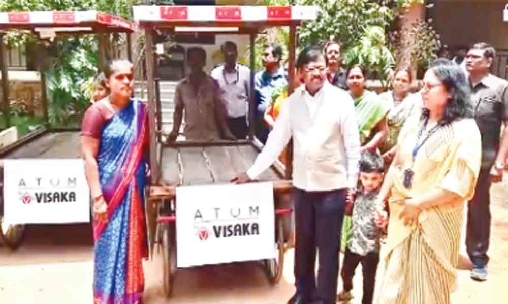 College distributes free solar pushcarts