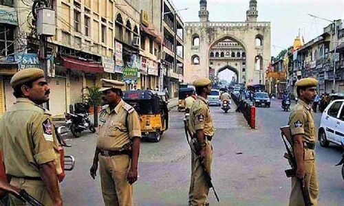 Top cops supervising the Id-ul-Fitr prayers in three police Commissionerate limits