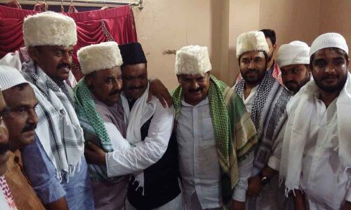 TRS leaders extend Ramzan greetings