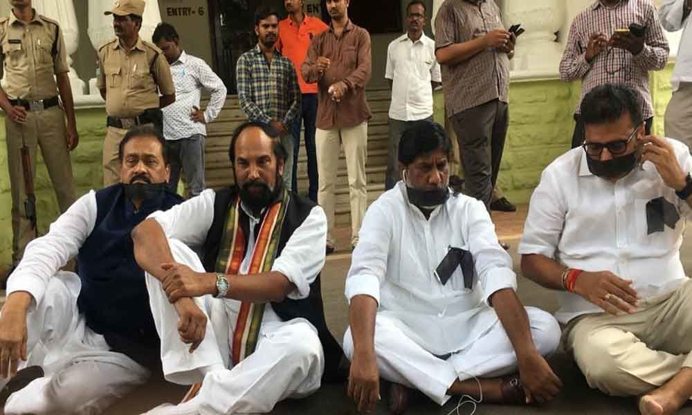 Uttam, Bhatti and Sridhar Babu held for staging protest at assembly