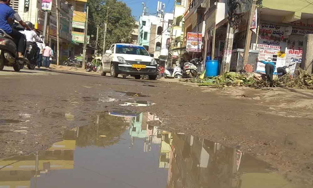 Delay in CC road works irks residents