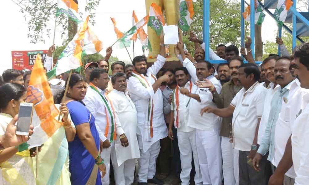 Merging Congress into TRS flayed