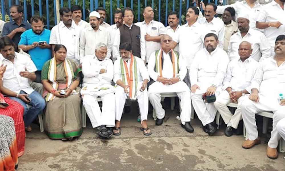 Congress leaders launch hunger strike in Hyderabad against MLAs merging into TRS