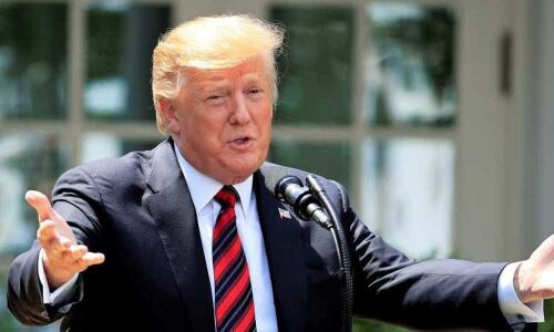 Donald Trump claims Moon is part of Mars, gets trolled