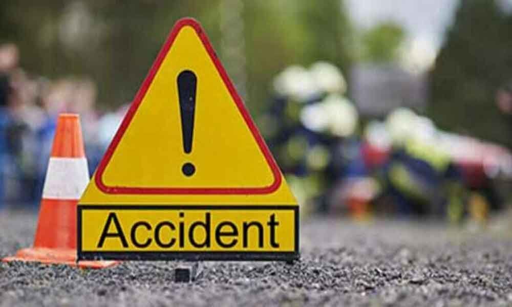 Three killed in road accident in Mumbai