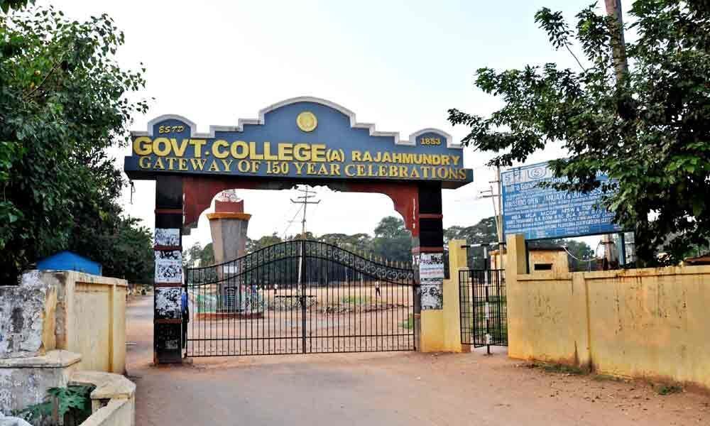 Arts College offers 5 new courses