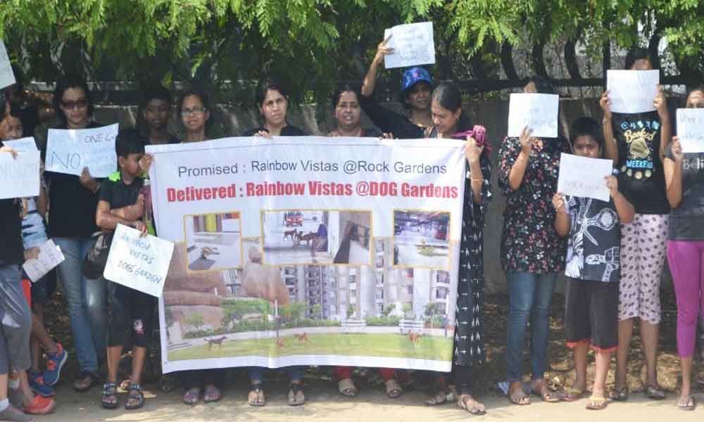 Residents stage protest against builders